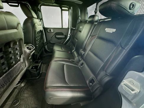 Used 2020 Jeep Gladiator Rubicon w/ Dual Top Group AWD/4WD image 21