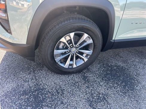 New 2026 Chevrolet Equinox LT image 10