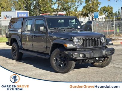 Used 2024 Jeep Gladiator Sport
