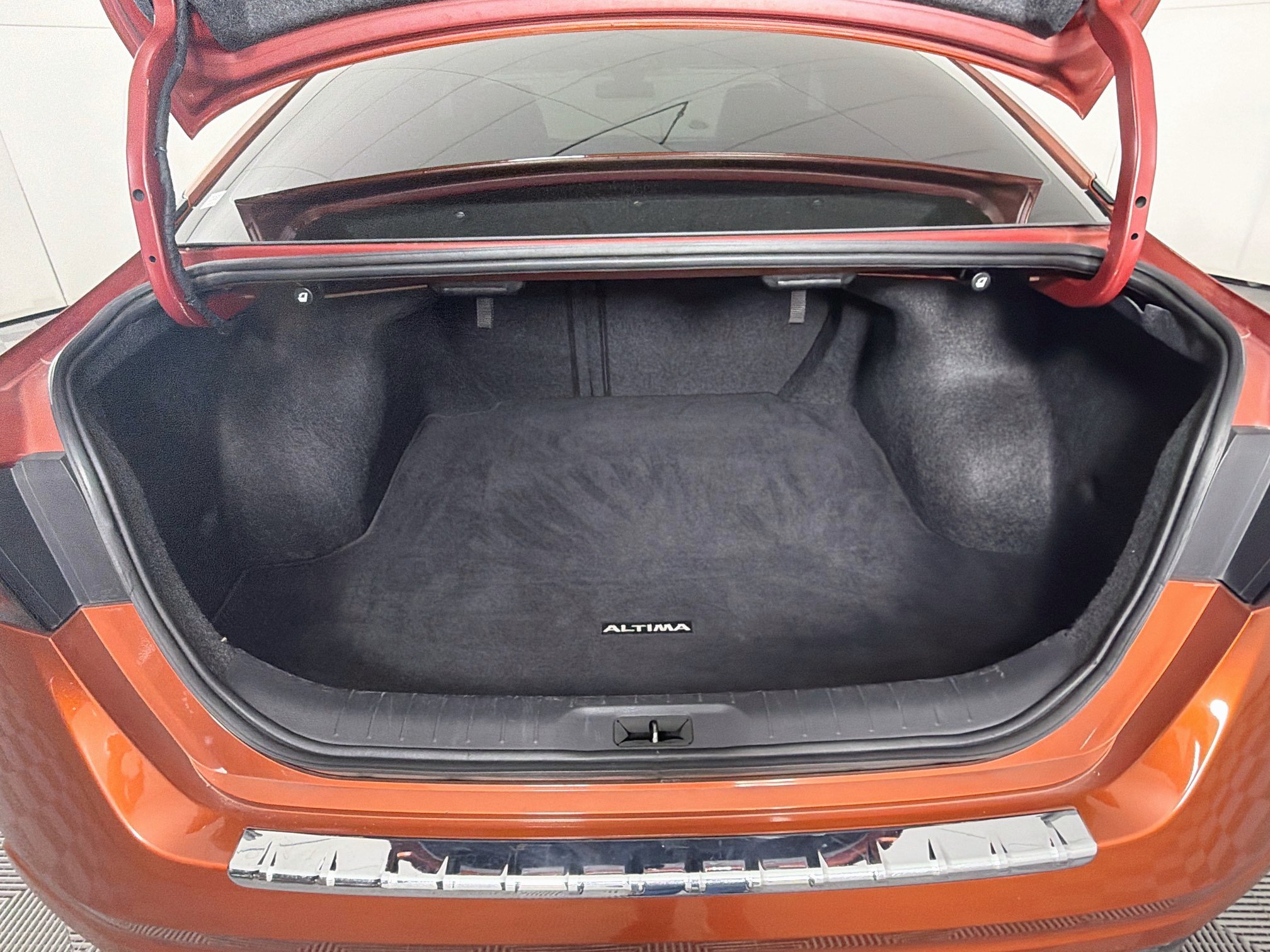 Used 2022 Nissan Altima 2.5 SR FWD image 28