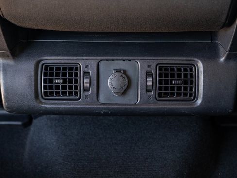 Used 2016 Toyota Tundra SR5 image 16