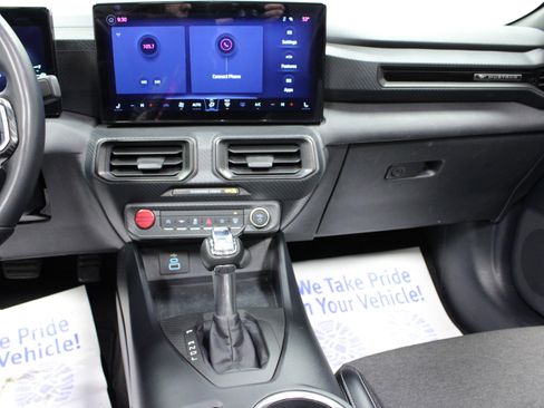 Used 2024 Ford Mustang Convertible image 16