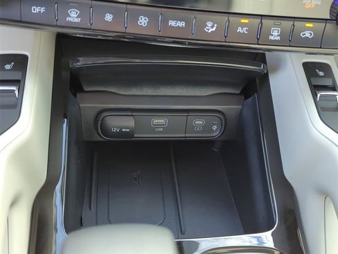 New 2025 Kia Telluride S image 29