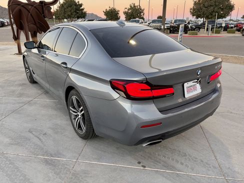 Used 2021 BMW 530i w/ Convenience Package image 3