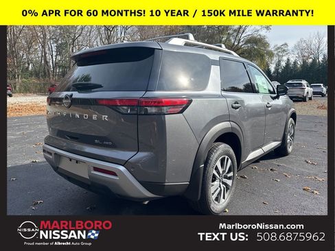 New 2025 Nissan Pathfinder SL image 7