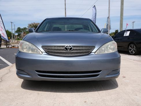 Used 2002 Toyota Camry LE FWD image 3