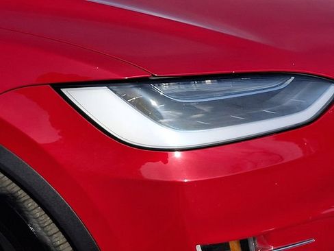 Used 2017 Tesla Model X 100D image 11