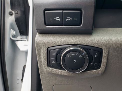 Used 2022 Ford F250 XLT w/ XLT Premium Package image 13