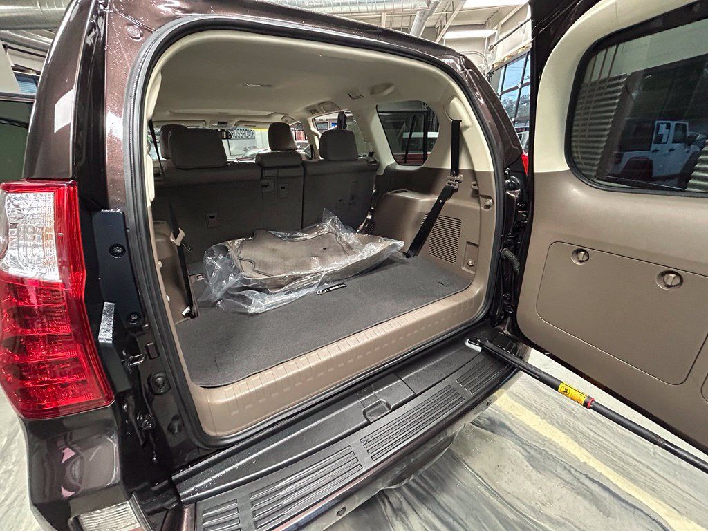 Used 2012 Lexus GX 460 w/ Comfort Plus Pkg AWD/4WD image 54