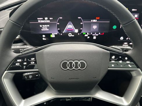 Used 2025 Audi Q5 Premium Plus AWD/4WD image 24