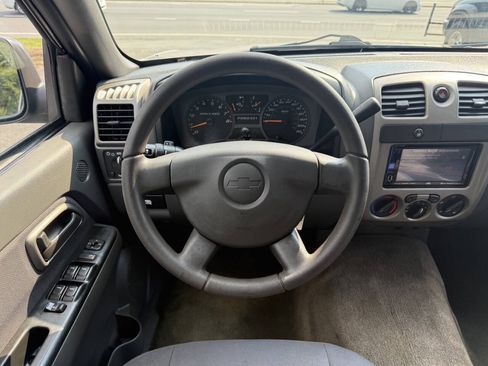 Used 2005 Chevrolet Colorado LS RWD image 18