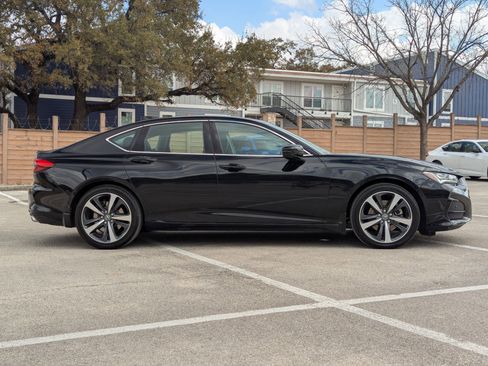 Certified 2025 Acura TLX w/ Technology Package image 3