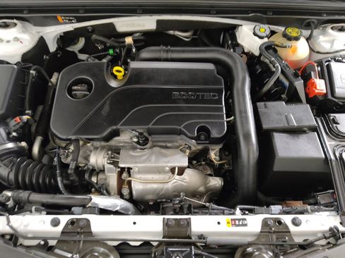 Used 2023 Chevrolet Malibu LT FWD image 30