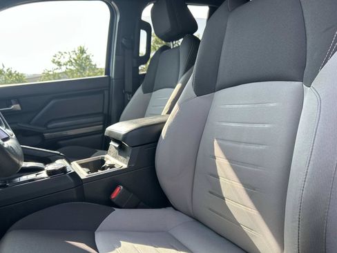 Used 2025 Toyota Tacoma TRD Sport RWD image 17