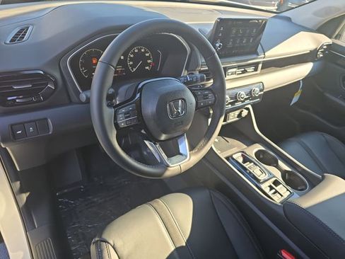 New 2025 Honda Pilot EX-L image 16