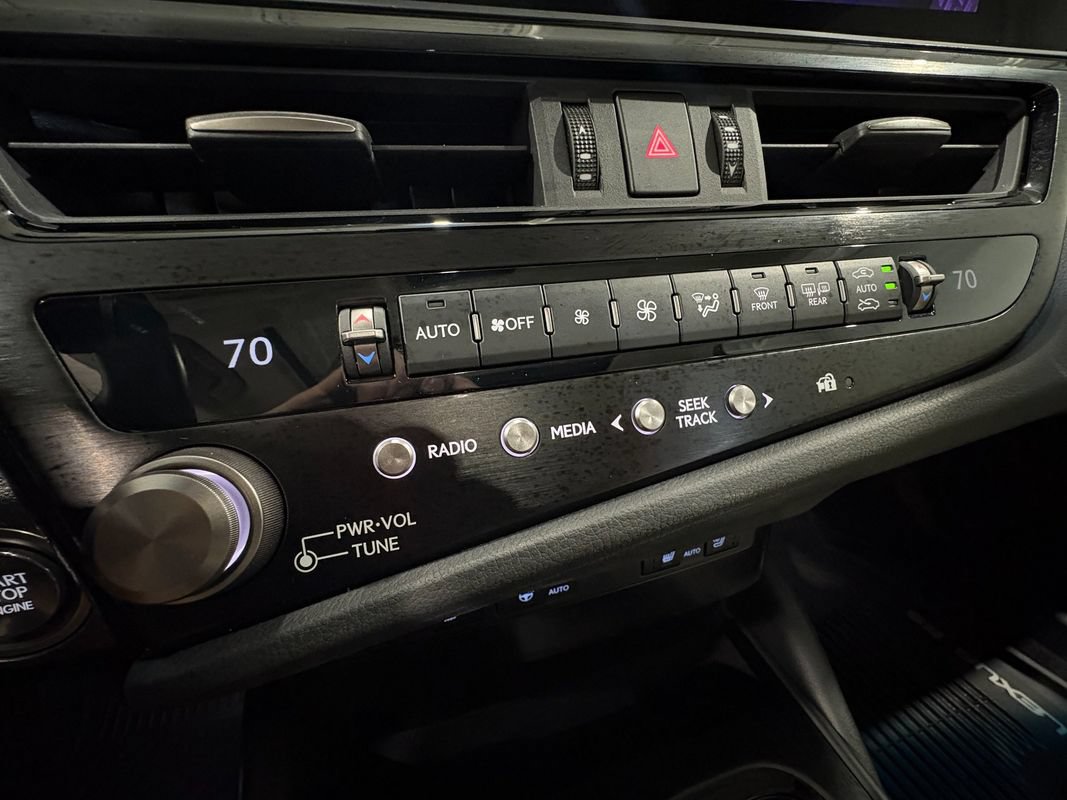 Used 2023 Lexus ES 350 w/ Premium Package FWD image 25