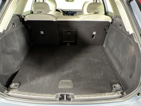Certified 2024 Volvo XC60 B5 Plus image 20