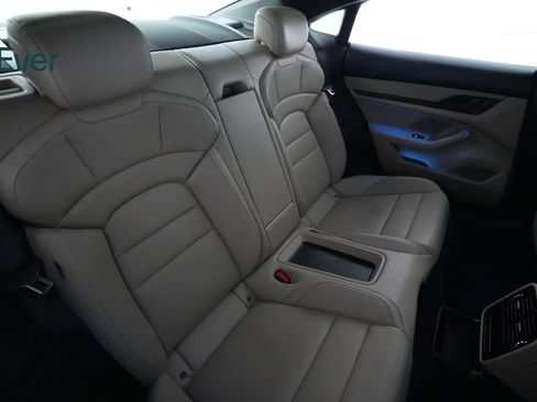 Used 2023 Porsche Taycan RWD image 5