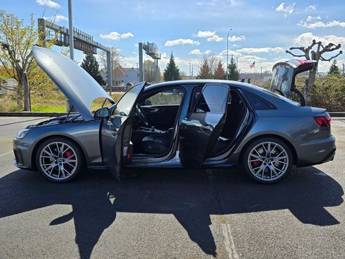 Used 2023 Audi S4 Premium Plus w/ Premium Plus Package AWD/4WD image 11