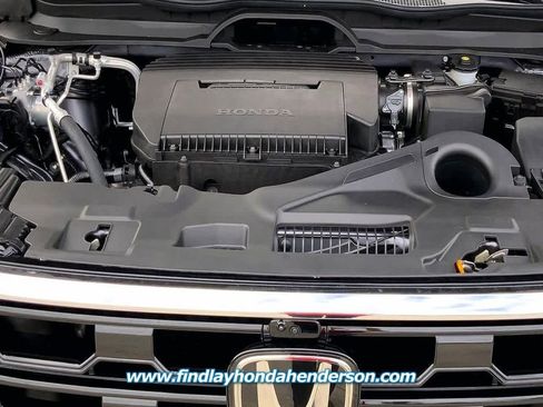 New 2026 Honda Pilot Touring image 8