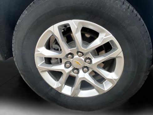 Used 2020 Chevrolet Traverse LT image 20