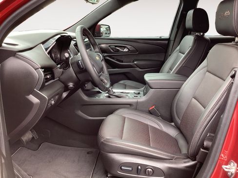 Used 2023 Chevrolet Traverse High Country AWD/4WD image 25