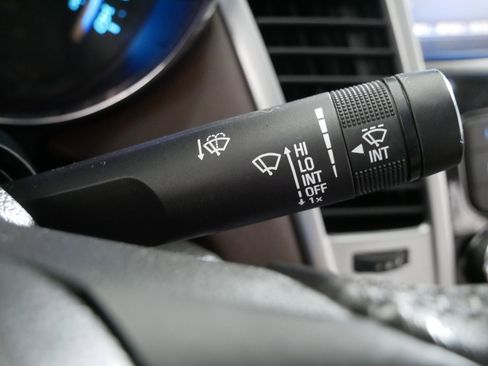 Used 2015 Chevrolet Cruze LT w/ RS Package image 31