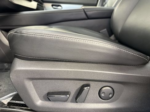 Certified 2025 Nissan Murano SL w/ Cargo Package AWD/4WD image 24