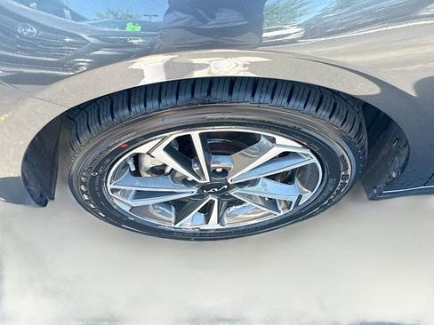 Used 2023 Kia Forte LXS FWD image 35