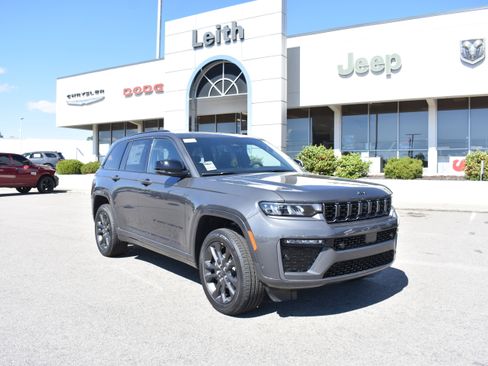 New 2026 Jeep Grand Cherokee Limited Reserve image 1