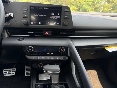 New 2026 Hyundai Elantra SEL Sport FWD image 12
