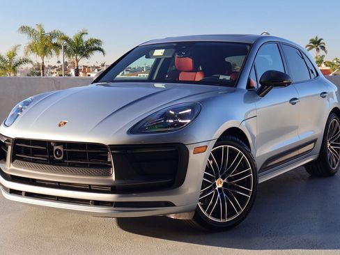 New 2026 Porsche Macan image 1