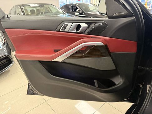 Used 2021 BMW X6 xDrive40i w/ M Sport Package image 10