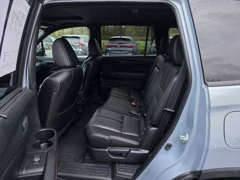 Used 2023 Honda Passport TrailSport image 18