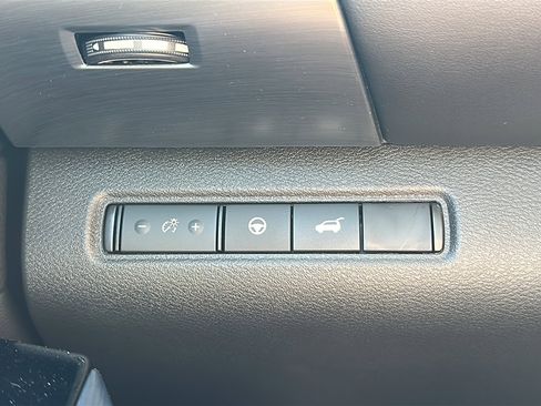 New 2025 Nissan Pathfinder SL image 27