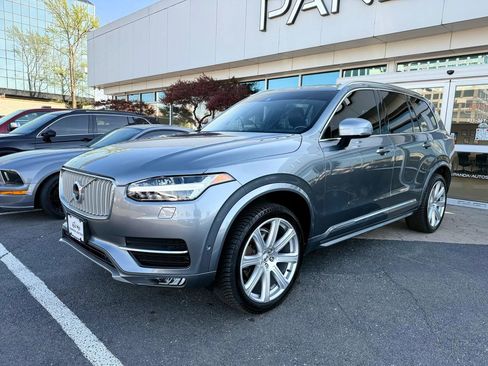 Used 2018 Volvo XC90 T6 Inscription w/ Convenience Package AWD/4WD image 3