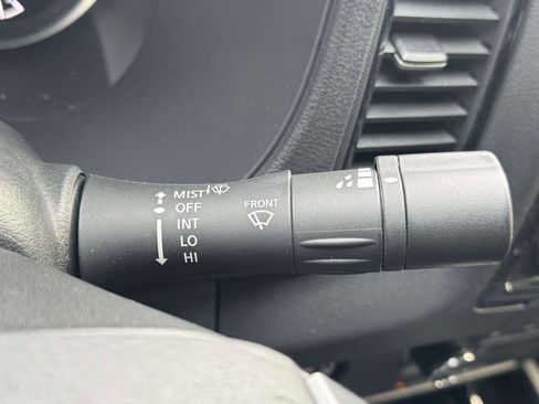 Used 2023 Nissan Frontier SV w/ Midnight Edition Package image 23