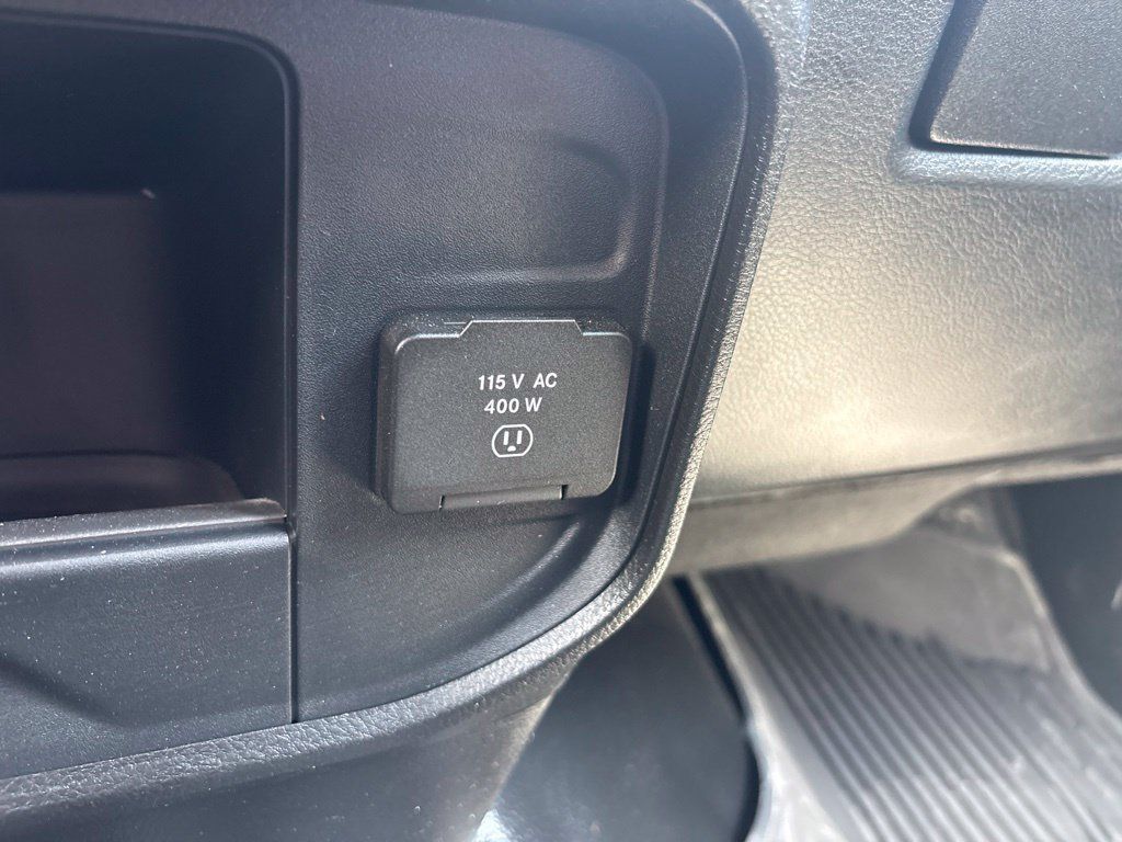 Used 2024 RAM 3500 Big Horn w/ Protection Group AWD/4WD image 14