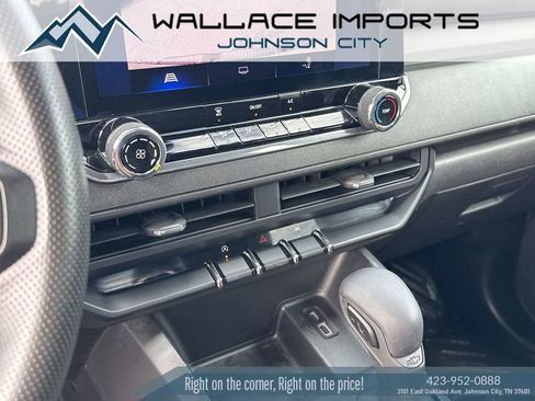 Used 2023 Chevrolet Colorado W/T RWD image 24