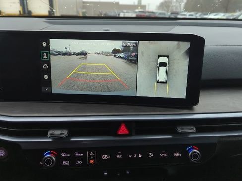 Certified 2024 Kia Sorento SX Prestige image 8