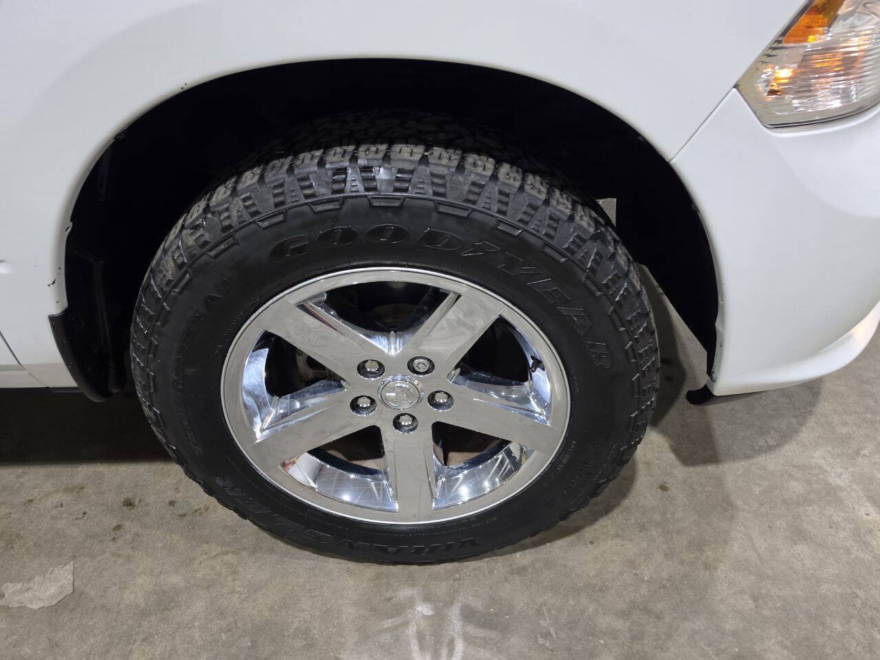 Used 2018 RAM 1500 Express AWD/4WD image 26