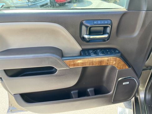 Used 2015 GMC Sierra 2500 SLT w/ Suspension Package, Off-Road image 13