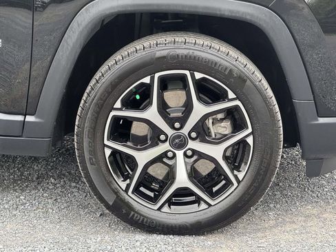 Used 2025 Jeep Compass Limited AWD/4WD image 12