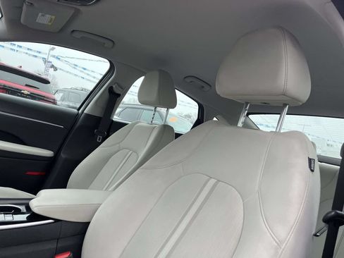 Used 2023 Hyundai Sonata SEL FWD image 14
