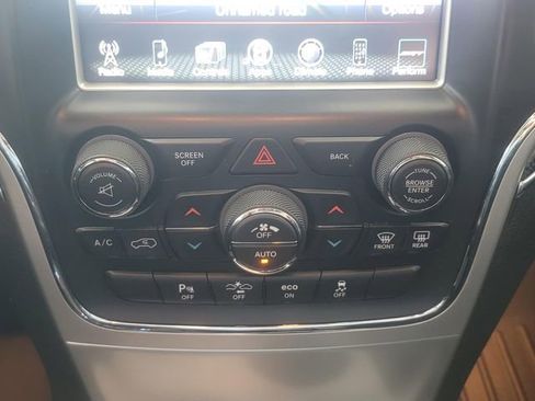 Used 2014 Jeep Grand Cherokee SRT AWD/4WD image 19