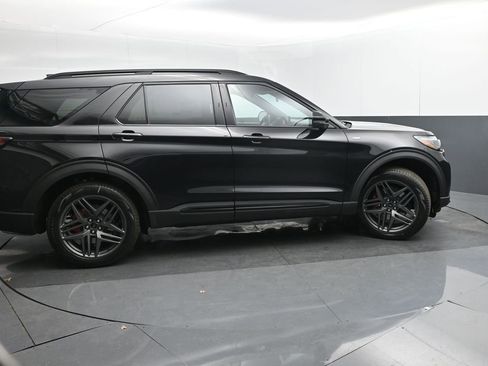 New 2026 Ford Explorer ST-Line w/ ST-Line Street Pack image 7