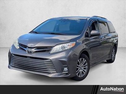 Used 2018 Toyota Sienna XLE