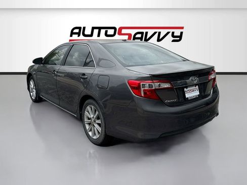 Used 2014 Toyota Camry XLE image 5