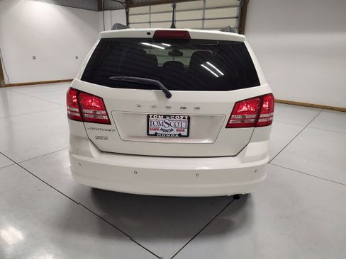 Used 2020 Dodge Journey SE w/ SE Popular Equipment Group image 11