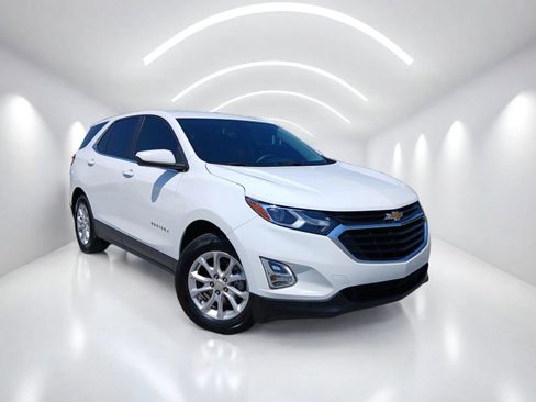 Used 2021 Chevrolet Equinox LT FWD image 1